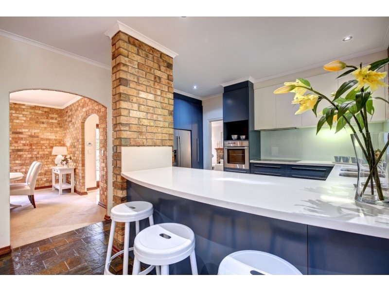 70 Emmett Road, Crafers West SA 5152