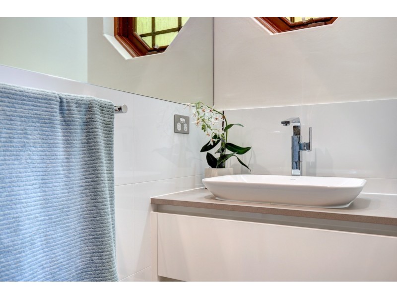 70 Emmett Road, Crafers West SA 5152