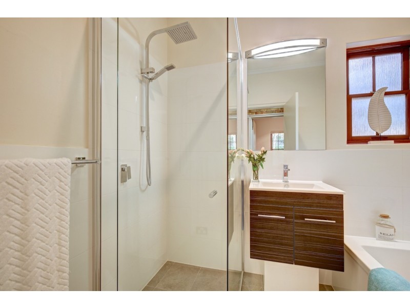 70 Emmett Road, Crafers West SA 5152