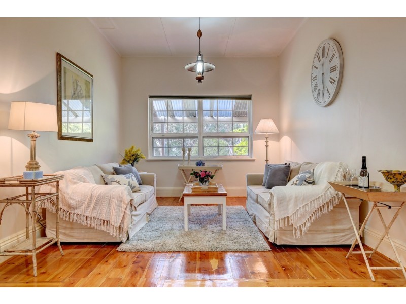 16 Cockatoo Lane, Chandlers Hill SA 5159