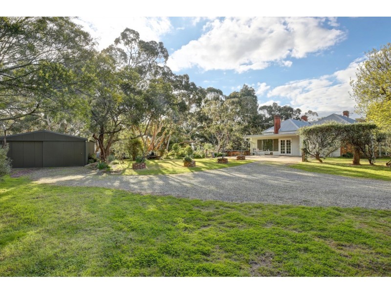 16 Cockatoo Lane, Chandlers Hill SA 5159
