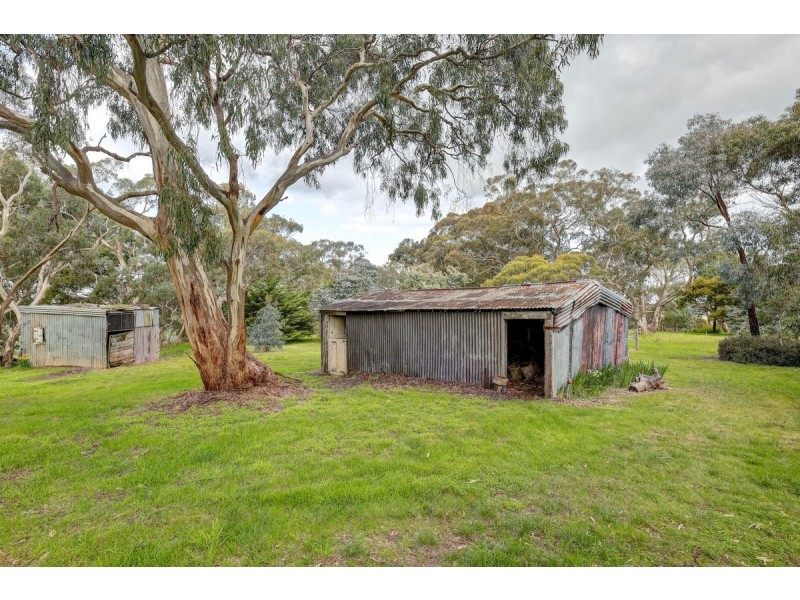 16 Cockatoo Lane, Chandlers Hill SA 5159