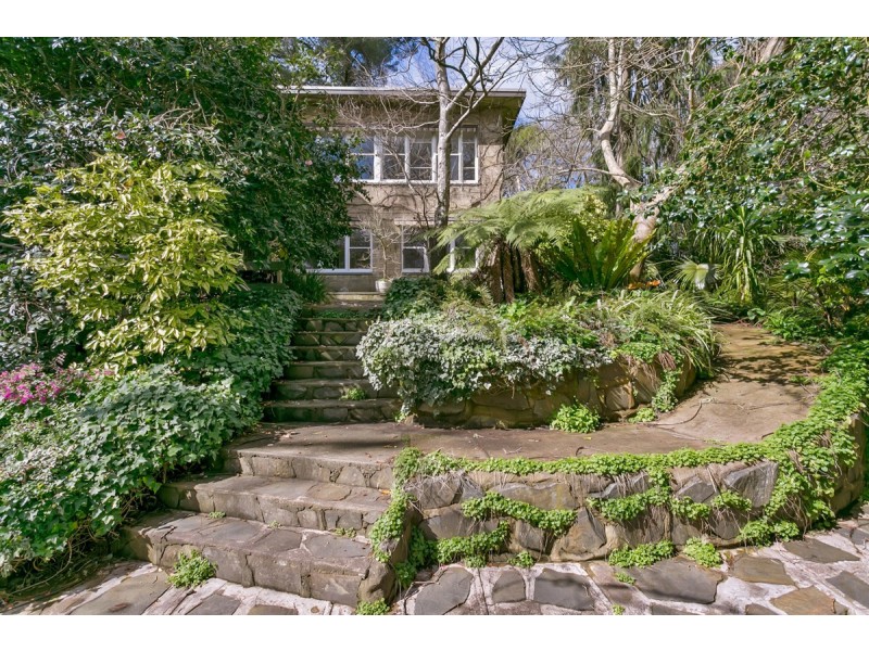 13 Alta Crescent, Stirling SA 5152