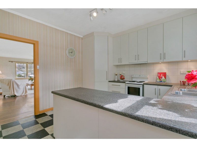 13 Alta Crescent, Stirling SA 5152