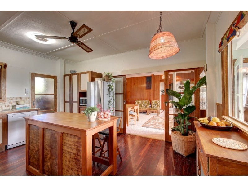 15 Emmett Road, Crafers West SA 5152