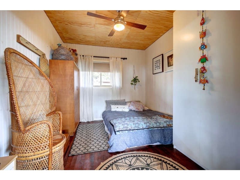 15 Emmett Road, Crafers West SA 5152