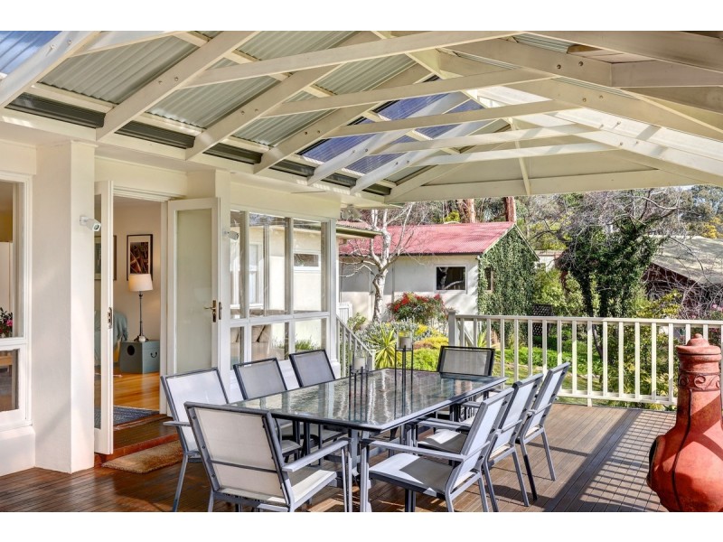 64 Emmett Road, Crafers West SA 5152