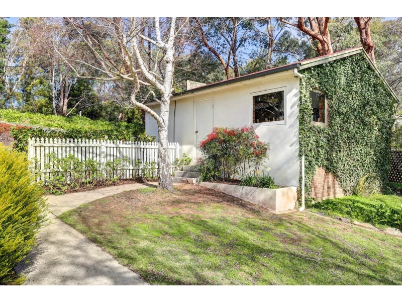 64 Emmett Road, Crafers West SA 5152