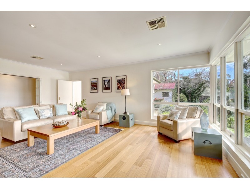 64 Emmett Road, Crafers West SA 5152