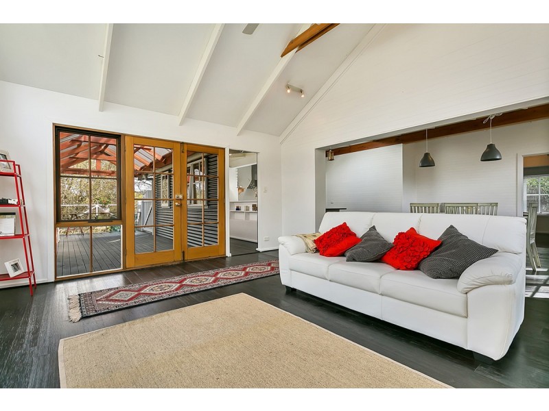 11 Honeysuckle Grove, Bridgewater SA 5155