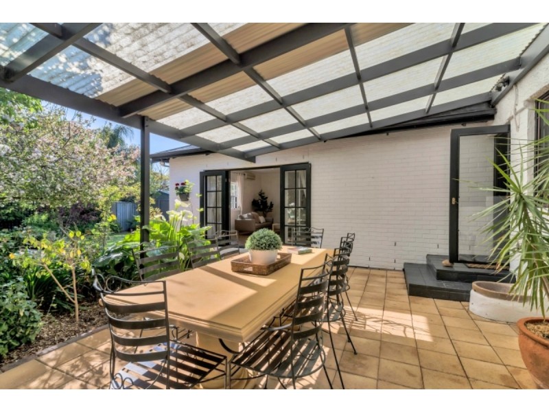 9 Corinda Avenue, Kensington Park SA 5068