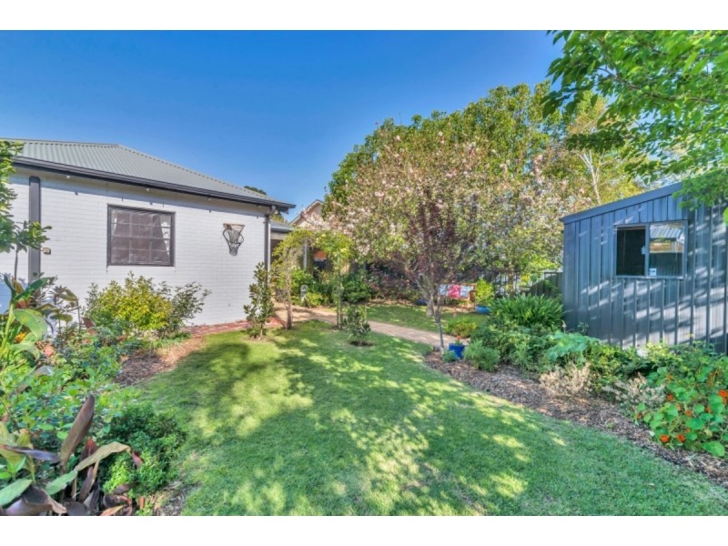 9 Corinda Avenue, Kensington Park SA 5068