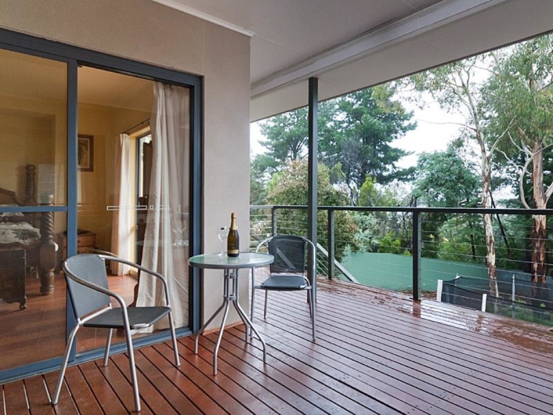 12 Hill View Road, Bridgewater SA 5155