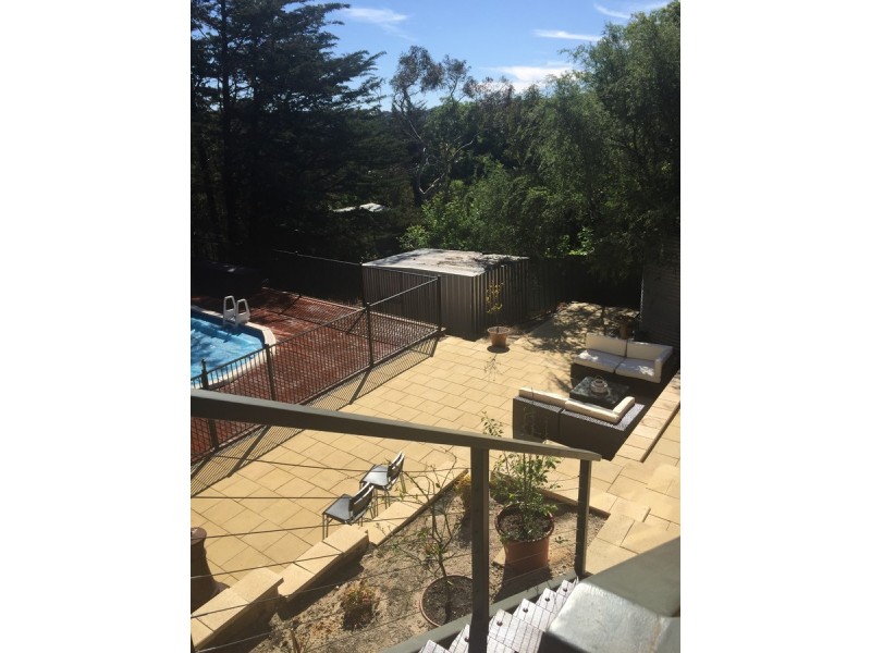 12 Hill View Road, Bridgewater SA 5155