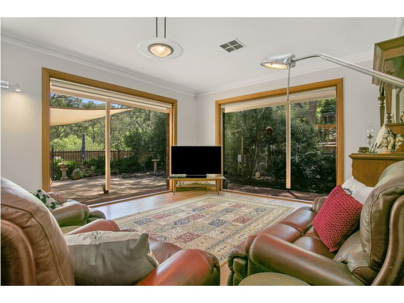 30 Honeysuckle Grove, Bridgewater SA 5155