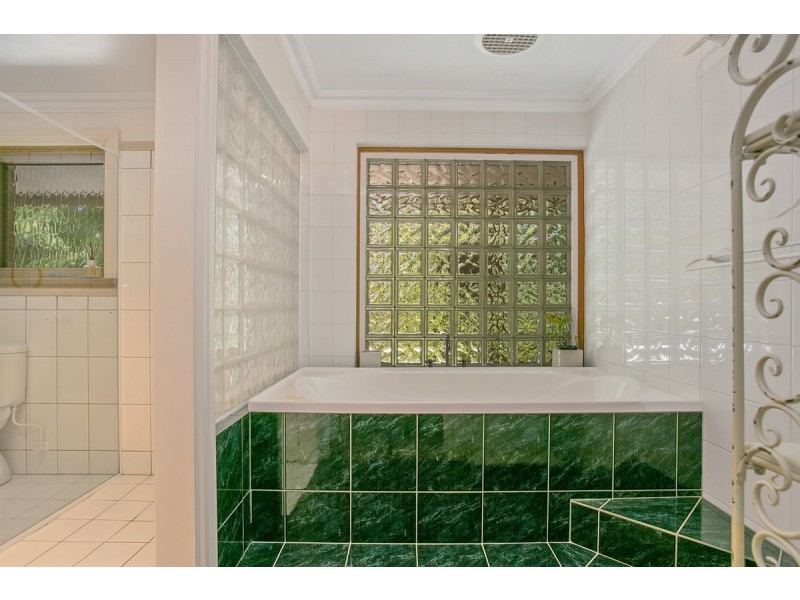 30 Honeysuckle Grove, Bridgewater SA 5155