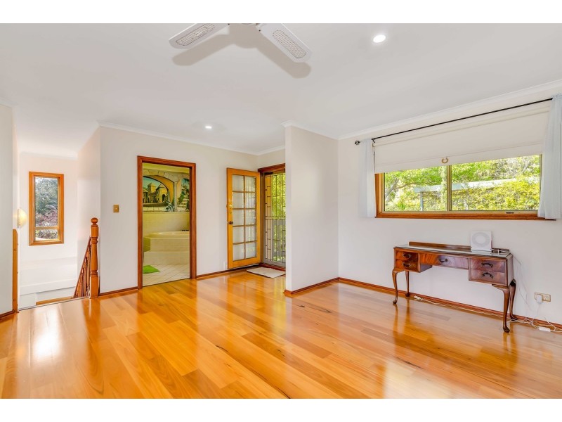 8 Driffield Road, Bridgewater SA 5155