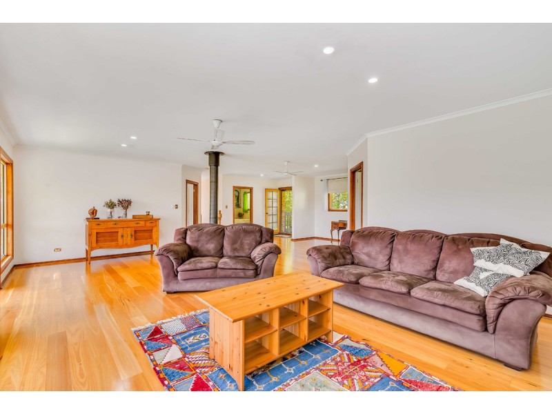 8 Driffield Road, Bridgewater SA 5155