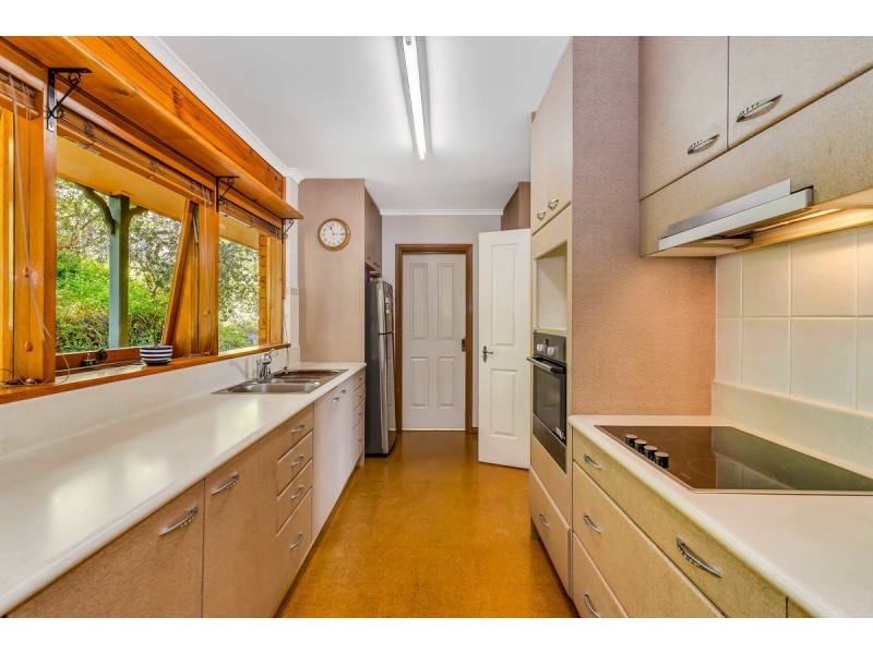 8 Driffield Road, Bridgewater SA 5155