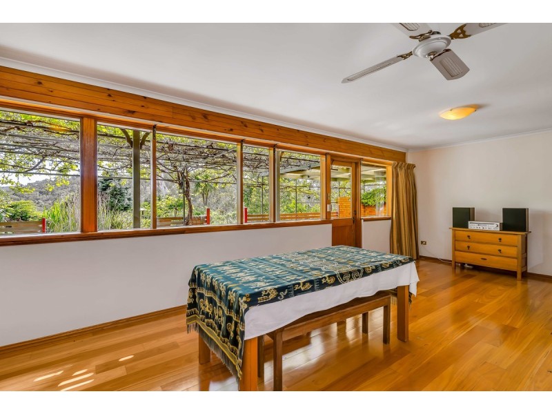 8 Driffield Road, Bridgewater SA 5155