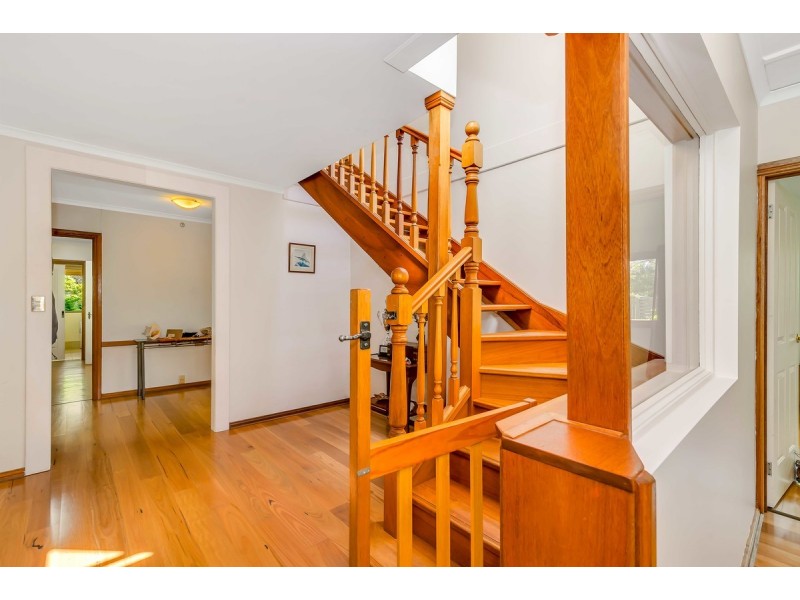 8 Driffield Road, Bridgewater SA 5155