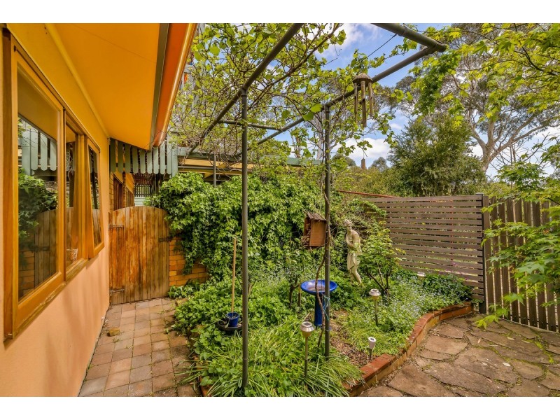 8 Driffield Road, Bridgewater SA 5155