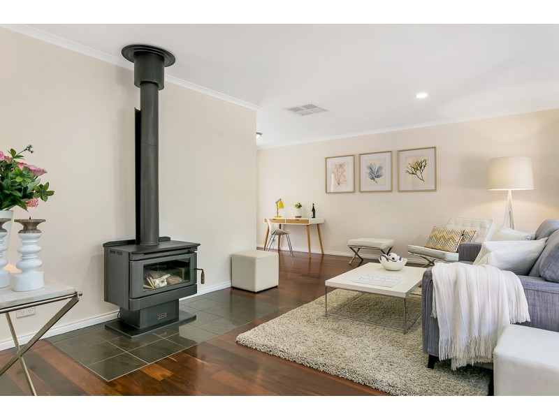 82 Emmett Road, Crafers West SA 5152