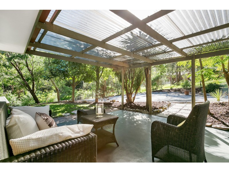 82 Emmett Road, Crafers West SA 5152