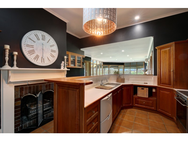 169 Angel Gully Road, Clarendon SA 5157