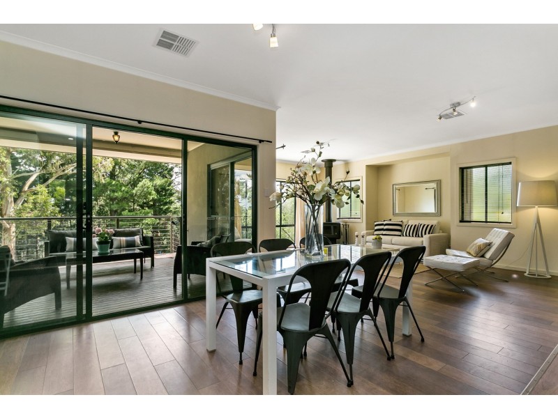 12 Hill View Road, Bridgewater SA 5155