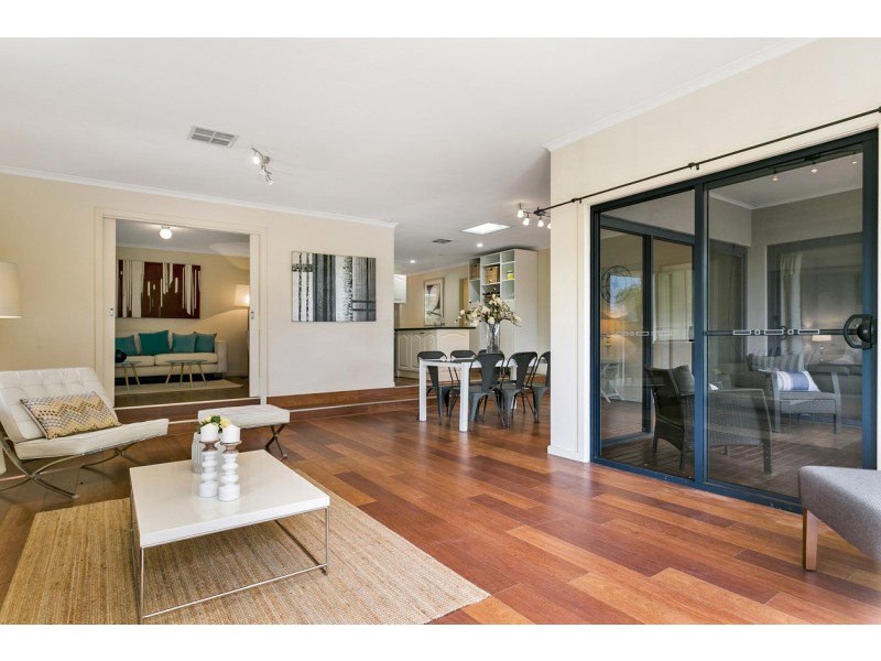 12 Hill View Road, Bridgewater SA 5155