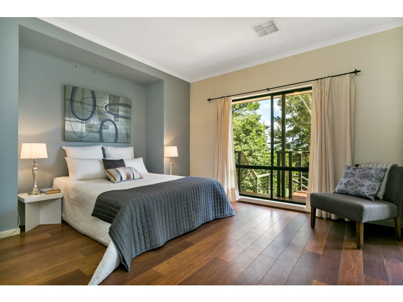 12 Hill View Road, Bridgewater SA 5155