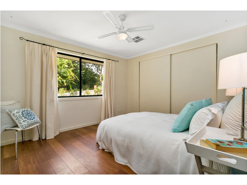 12 Hill View Road, Bridgewater SA 5155