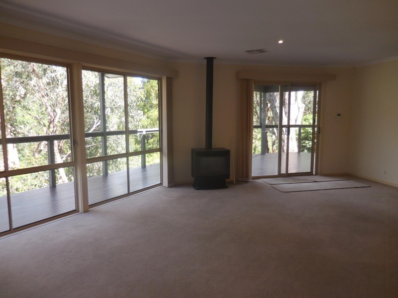 6 Village Court, Aldgate SA 5154