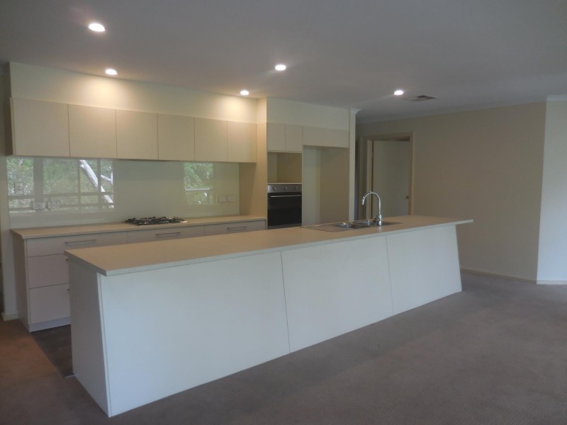 6 Village Court, Aldgate SA 5154