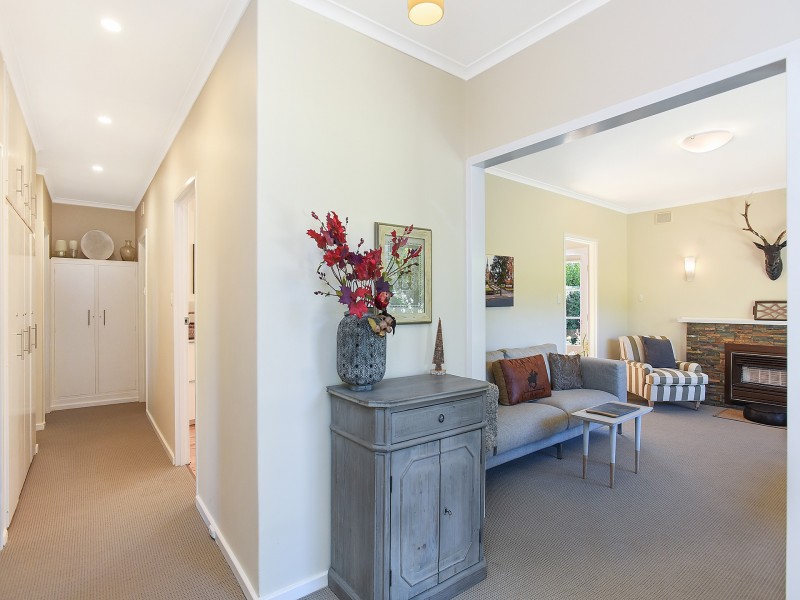 13 English Street, Hahndorf SA 5245