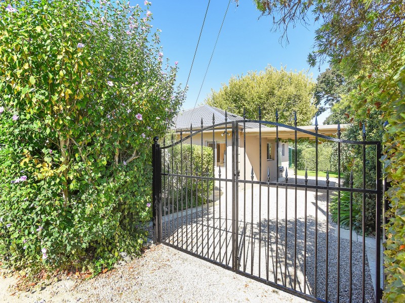 13 English Street, Hahndorf SA 5245