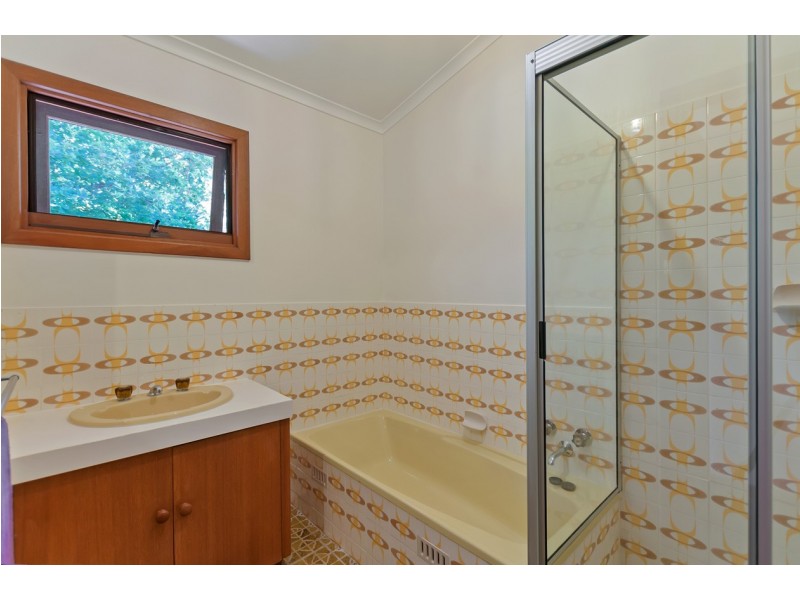 42 Driffield Road, Bridgewater SA 5155