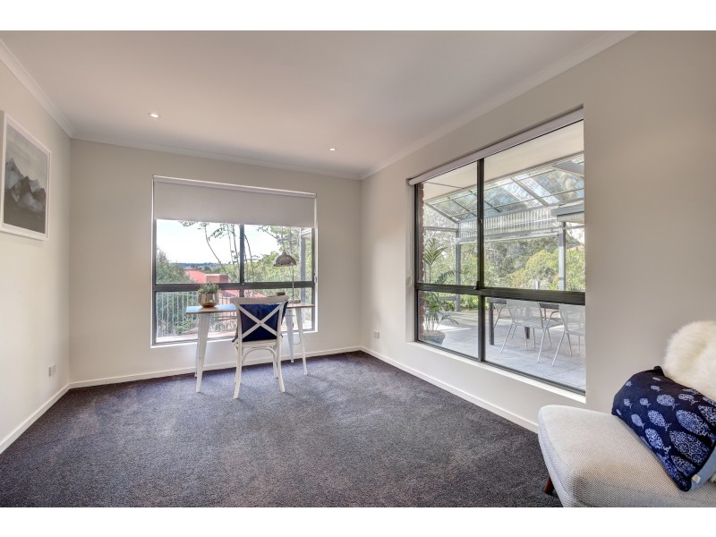 6 Crowsnest Court, Coromandel Valley SA 5051