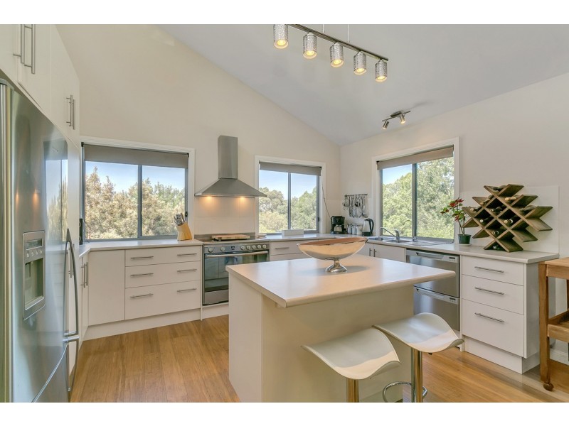 10 Thomas Grove, Bridgewater SA 5155
