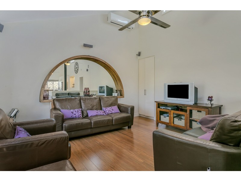 10 Thomas Grove, Bridgewater SA 5155