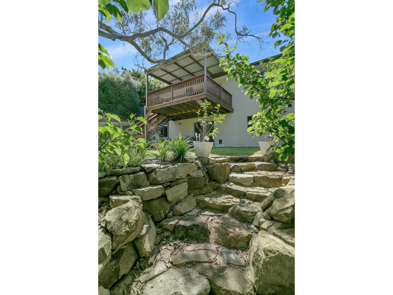 10 Thomas Grove, Bridgewater SA 5155