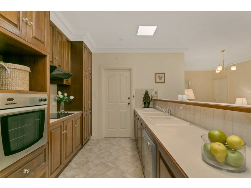 2 Penshurst Place, Stirling SA 5152