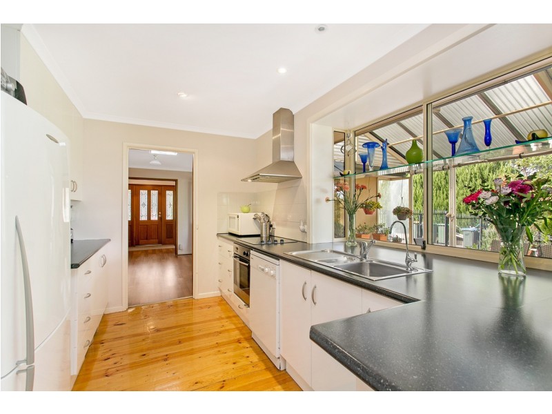 16 Penola Road, Aldgate SA 5154