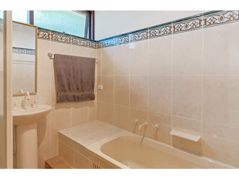 10 Third Avenue, Bridgewater SA 5155