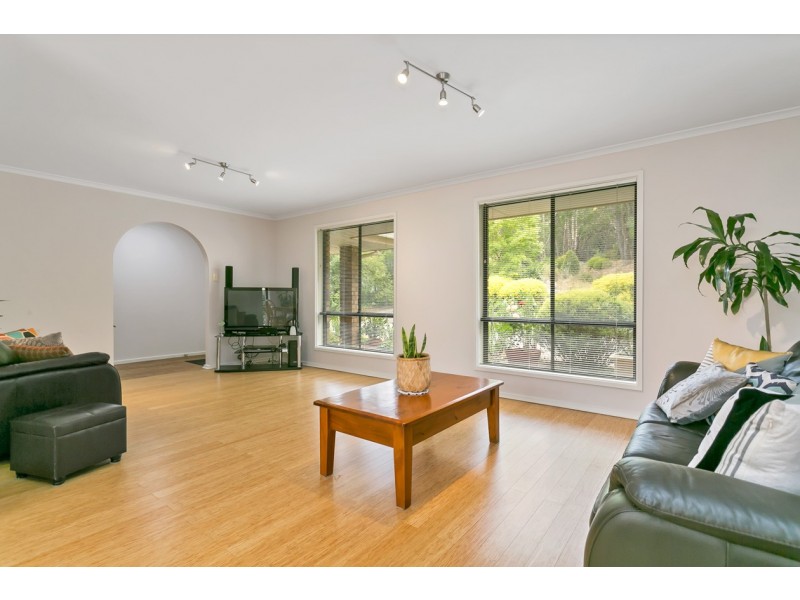 8 Elmstead Drive, Upper Sturt SA 5156