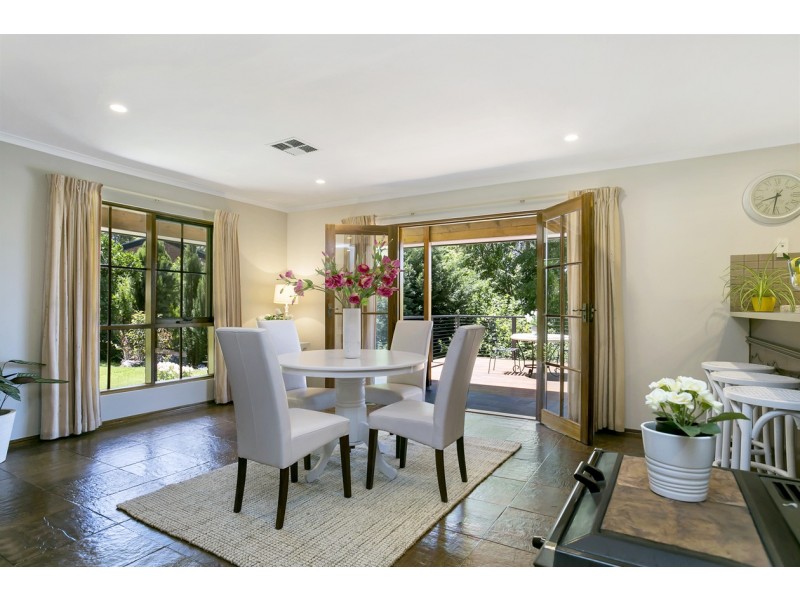 6 Sandercock Road, Crafers SA 5152