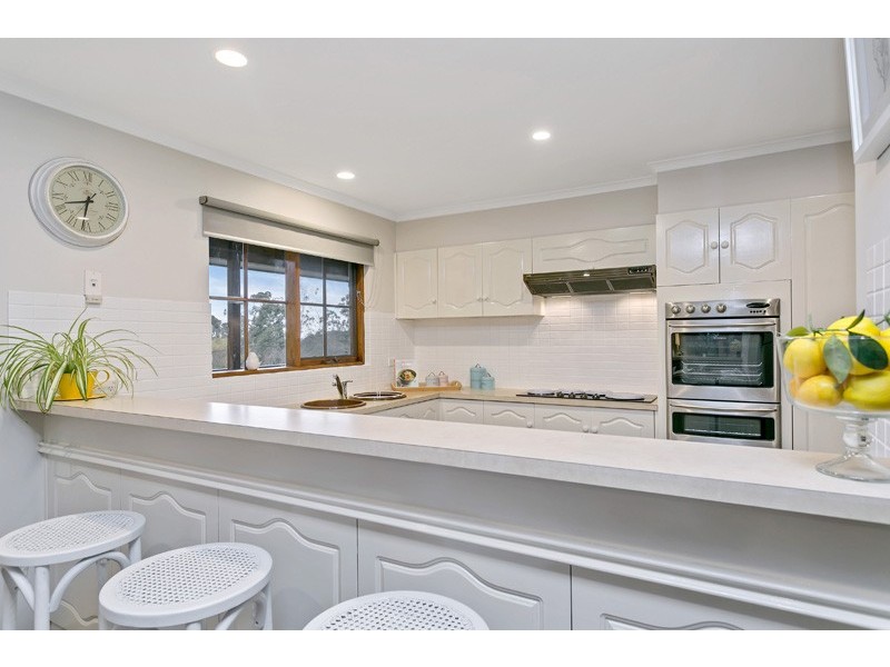 6 Sandercock Road, Crafers SA 5152