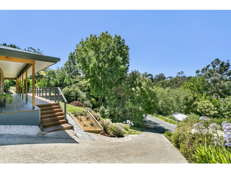 6 Sandercock Road, Crafers SA 5152