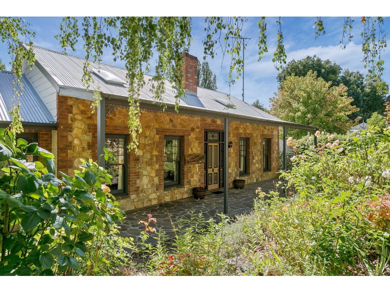 7b Snows Road, Stirling SA 5152